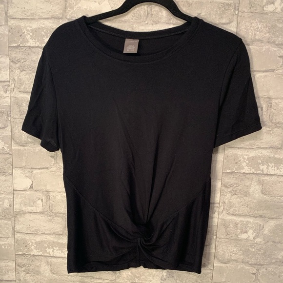 Joe Fresh cropped active top - Picture 1 of 3